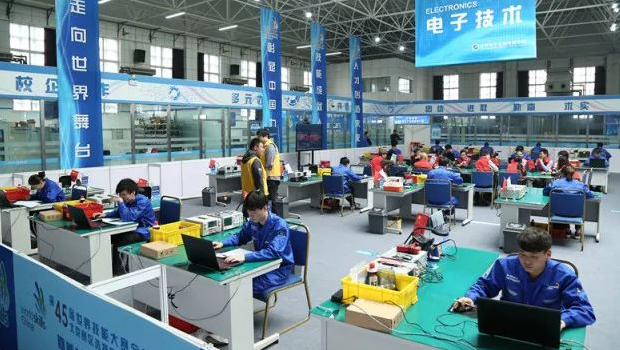 技巧训练等而现代生计教育则强调将专业学习与职业开展深度交